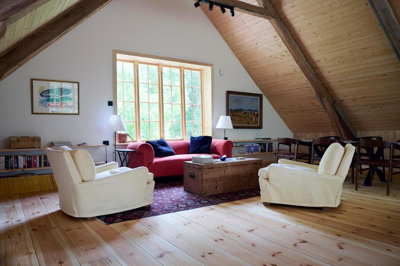 Spectacular 6-Bed House In Beautiful Manor Park Villa Mariefred Exterior foto